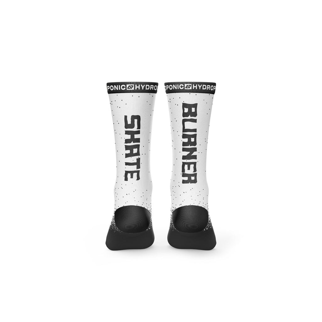 Șosete FLAGSHIP Skate Burner White – Șosete unisex cu imprimeu, confort premium și aderență excelentă
